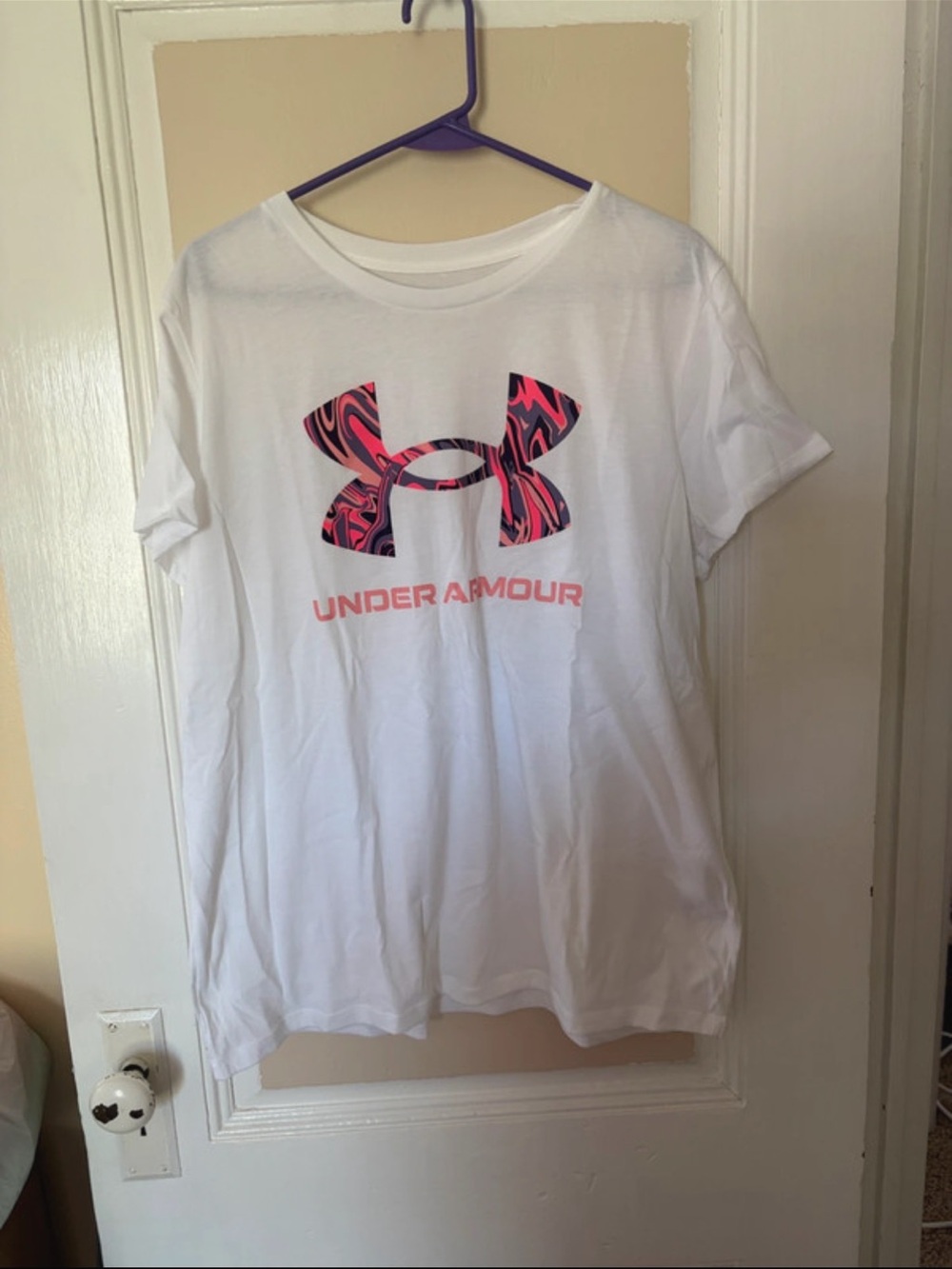 Under Armour White T-Shirt with Gray Logo